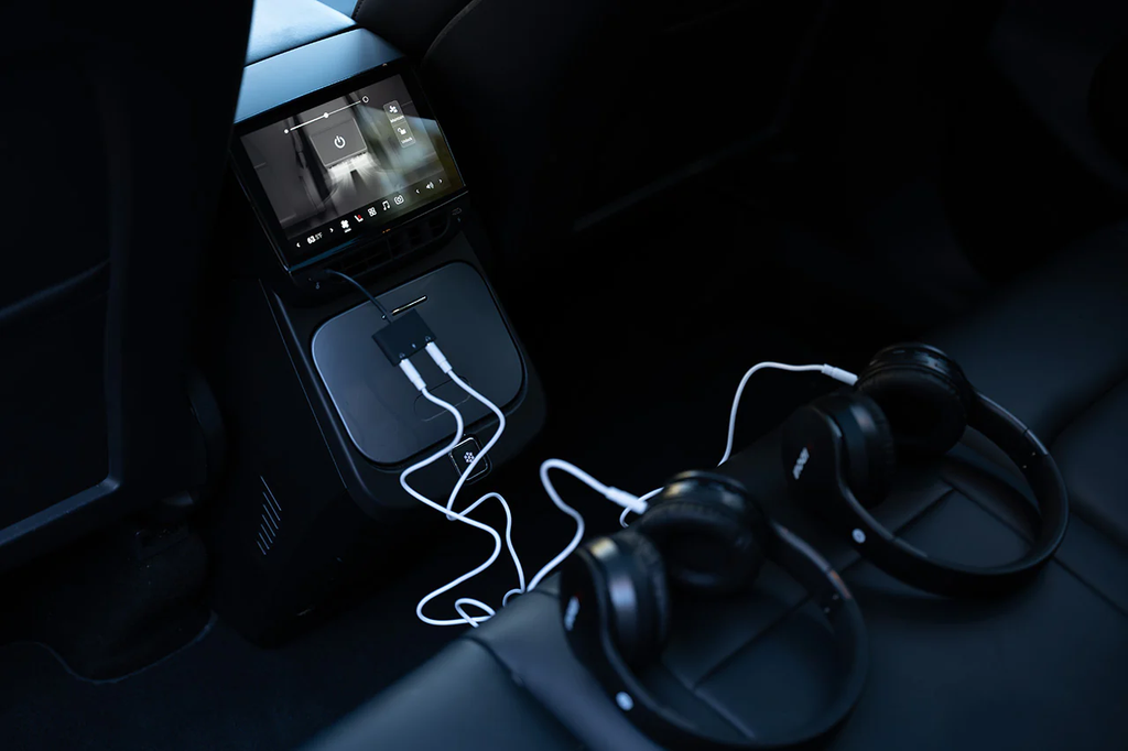 Tesla Model 3/Y MSX-Entertainment 3.0 Rear Touchscreen with Bluetooth Audio, Apple CarPlay, AirPlay & Streaming