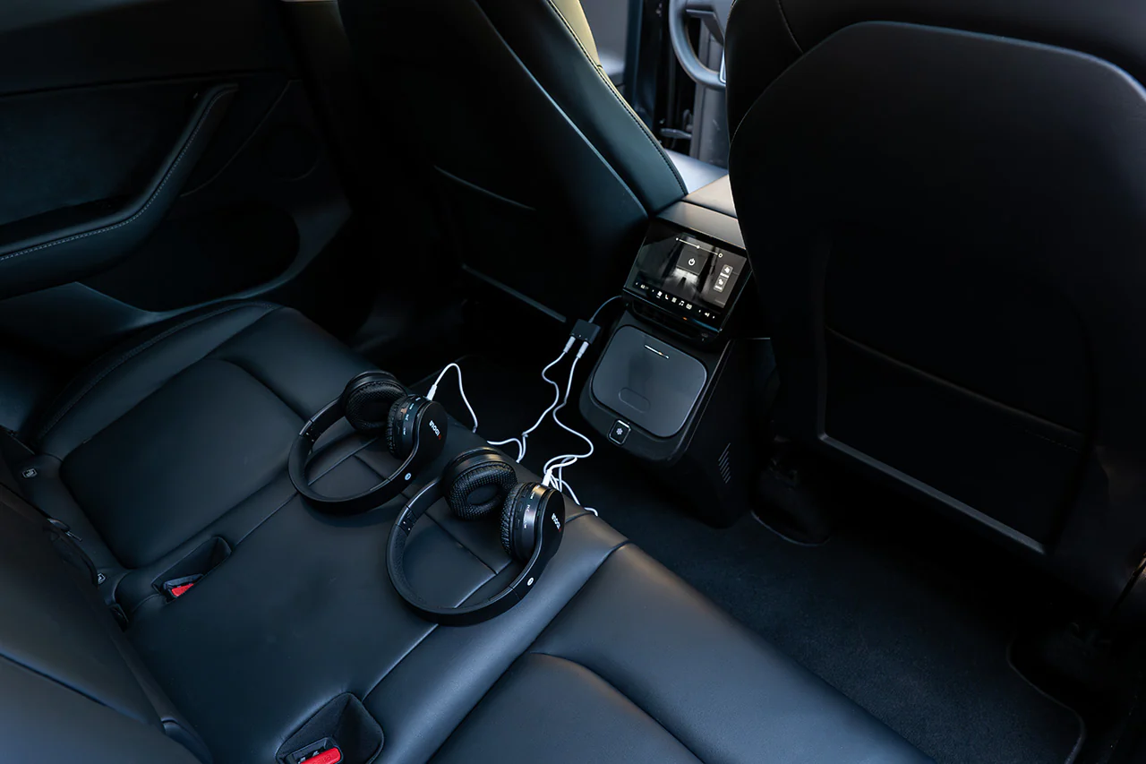 Tesla Model 3/Y MSX-Entertainment 3.0 Rear Touchscreen with Bluetooth Audio, Apple CarPlay, AirPlay & Streaming