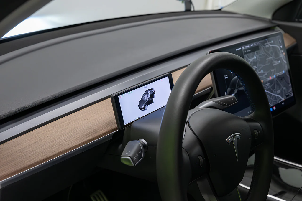Tesla Model 3 & Y MSX-CP7 Driver View Touchscreen LCD – Apple CarPlay & Android Auto